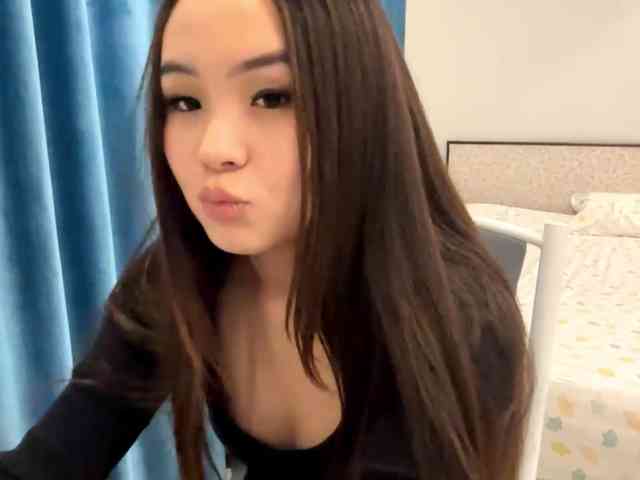 LatrishaAltigs webcam