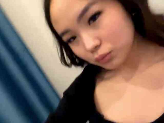 LatrishaAltigs webcam