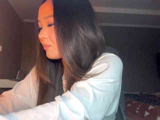 LatrishaAltigs webcam