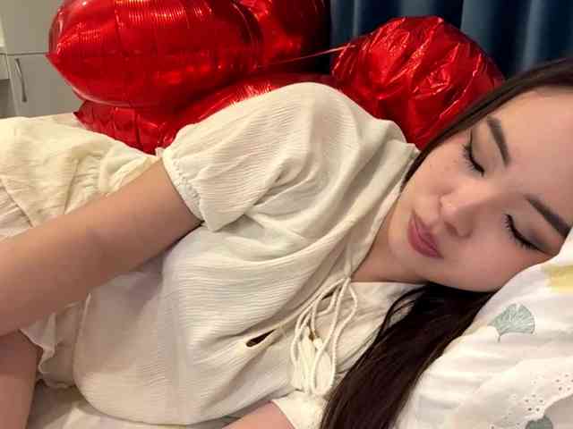 LatrishaAltigs webcam