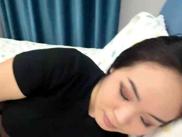 LatrishaAltigs webcam