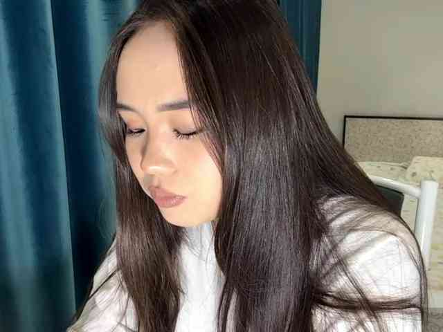 LatrishaAltigs webcam