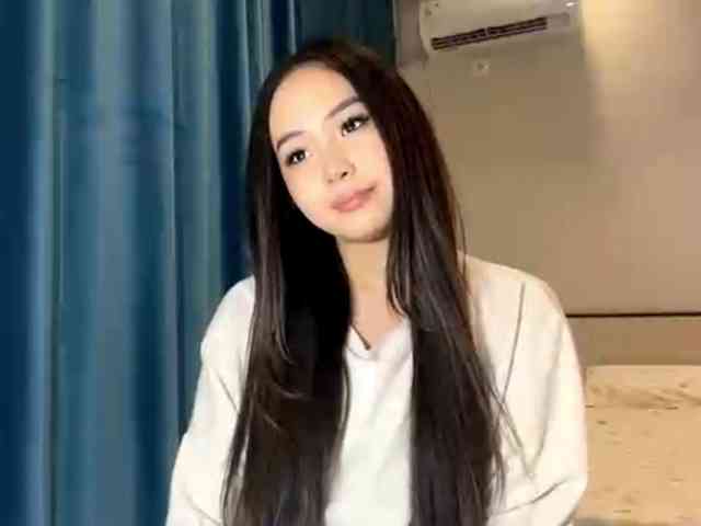 LatrishaAltigs webcam