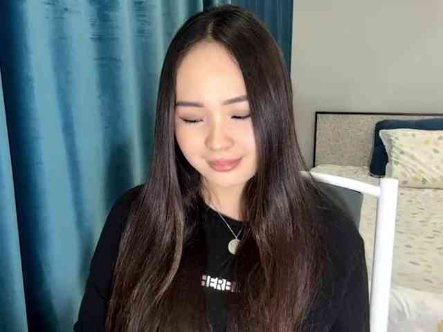 LatrishaAltigs webcam