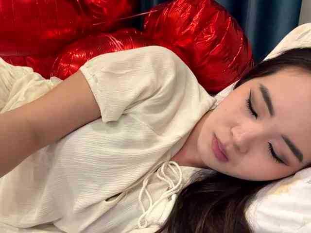 LatrishaAltigs webcam