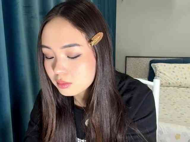 LatrishaAltigs webcam