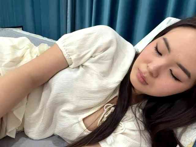 LatrishaAltigs webcam