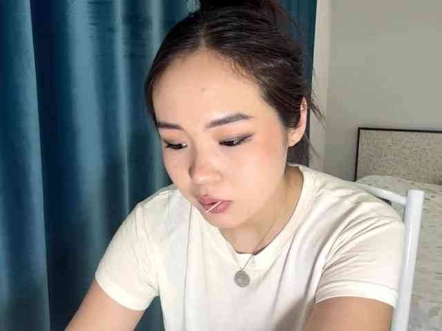 LatrishaAltigs webcam