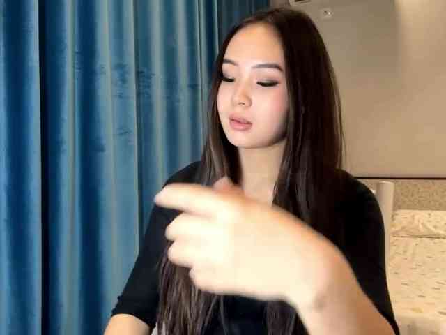 LatrishaAltigs webcam