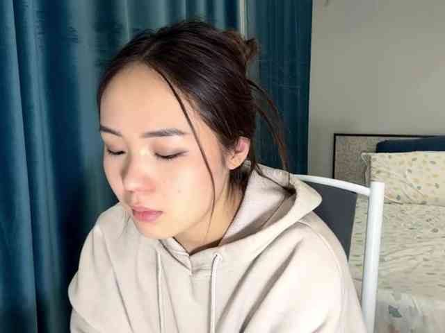 LatrishaAltigs webcam