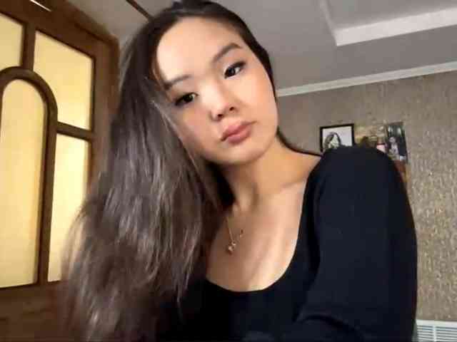 LatrishaAltigs webcam