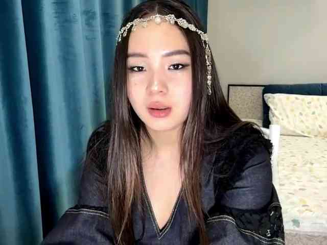 LatrishaAltigs webcam