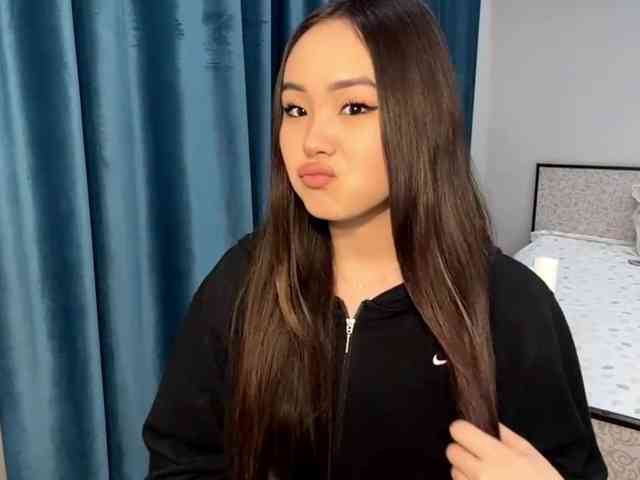 LatrishaAltigs webcam