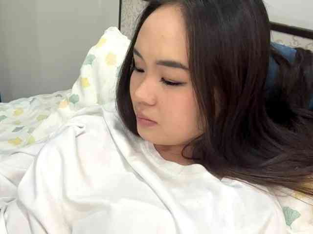 LatrishaAltigs webcam