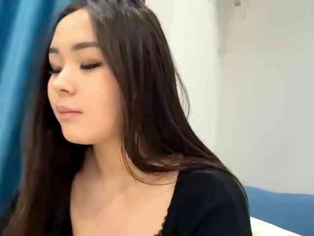 LatrishaAltigs webcam