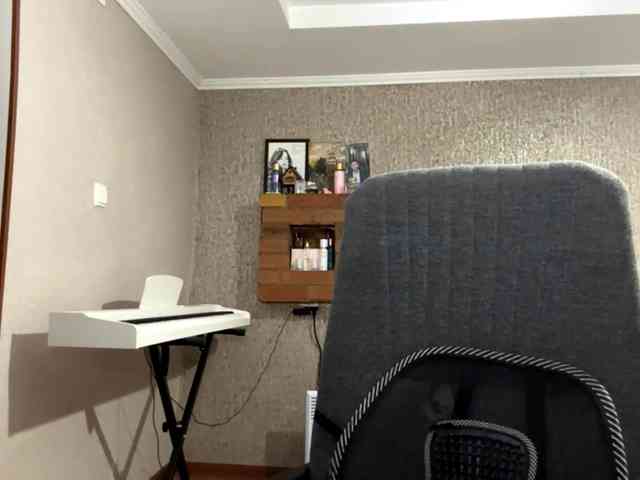 LatrishaAltigs webcam