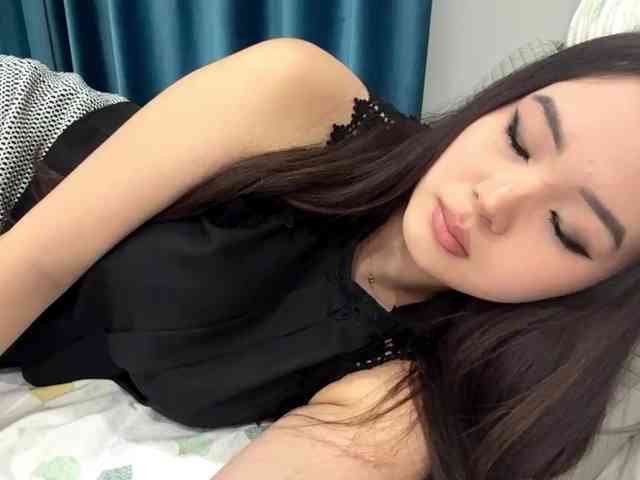 LatrishaAltigs webcam