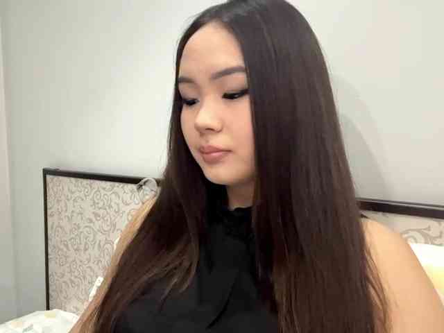 LatrishaAltigs Live Webcam on BongaCams