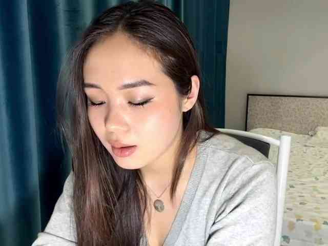 LatrishaAltigs webcam