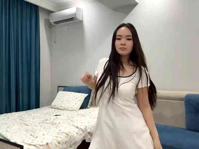 LatrishaAltigs webcam