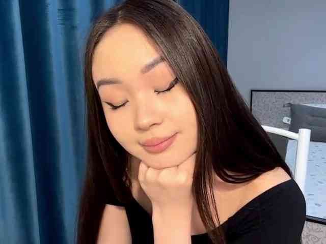 LatrishaAltigs webcam