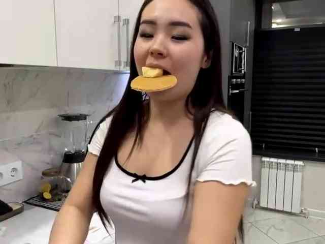 LatrishaAltigs webcam