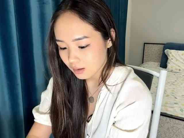 LatrishaAltigs webcam