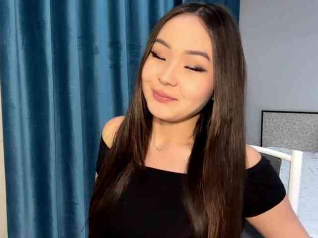 LatrishaAltigs webcam