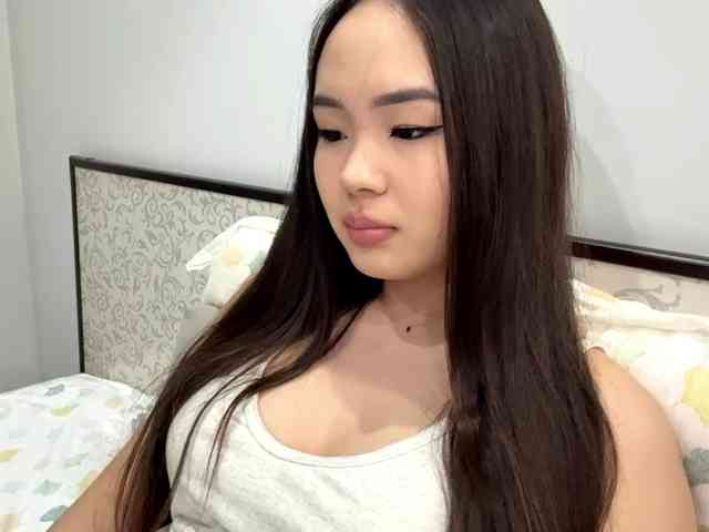 LatrishaAltigs webcam