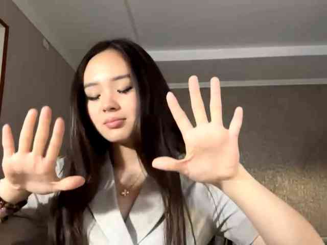 LatrishaAltigs webcam