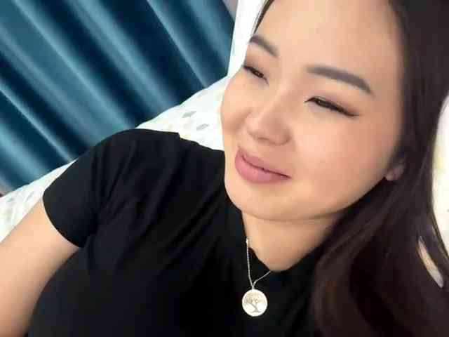 LatrishaAltigs webcam