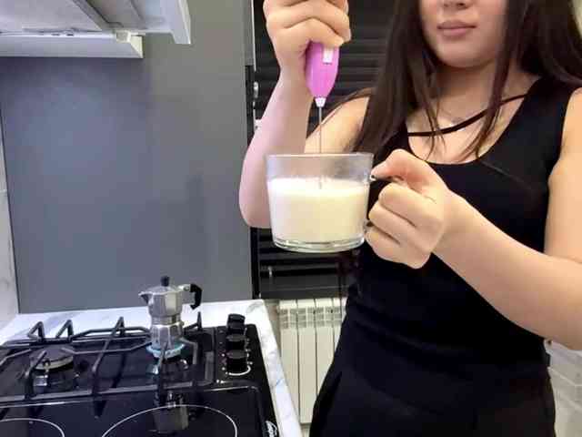 LatrishaAltigs webcam