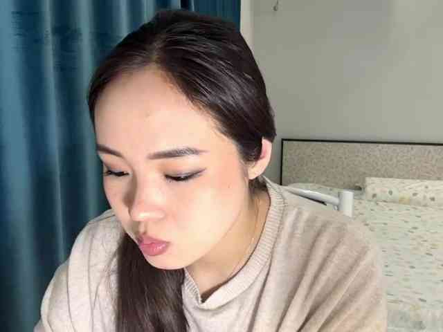 LatrishaAltigs webcam