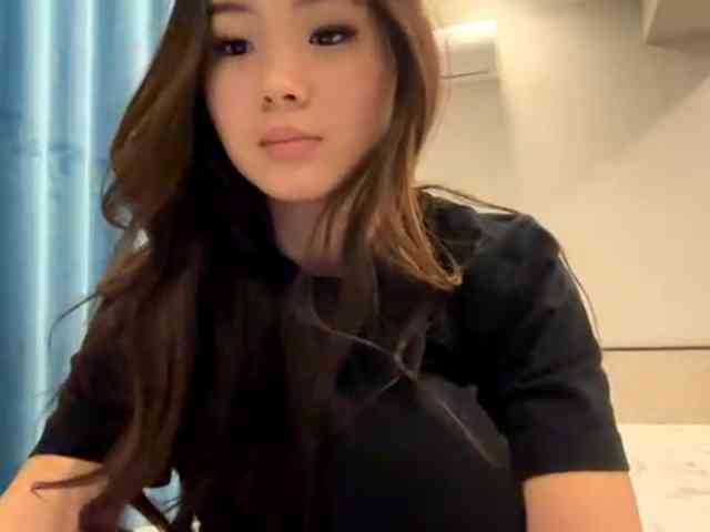 LatrishaAltigs webcam