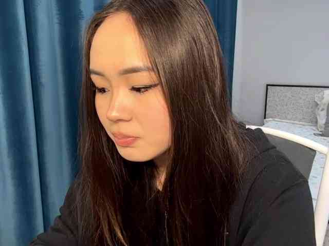 LatrishaAltigs webcam