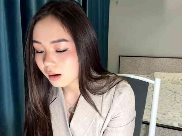 LatrishaAltigs webcam