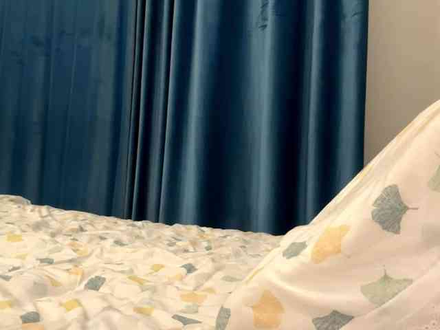 LatrishaAltigs webcam