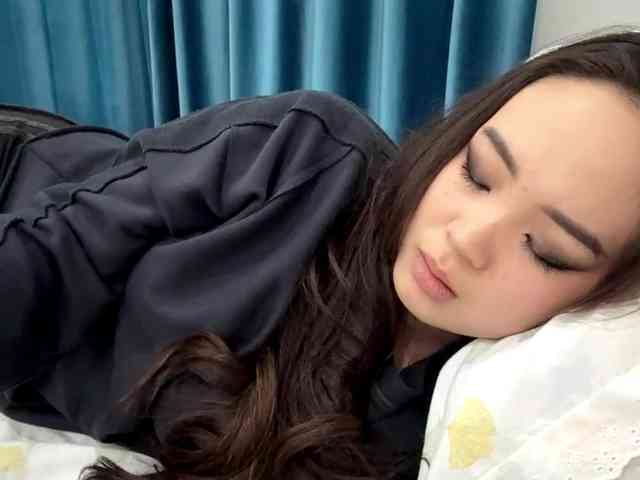 LatrishaAltigs webcam