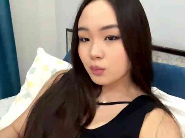 LatrishaAltigs webcam