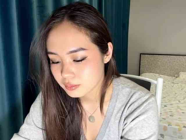 LatrishaAltigs webcam