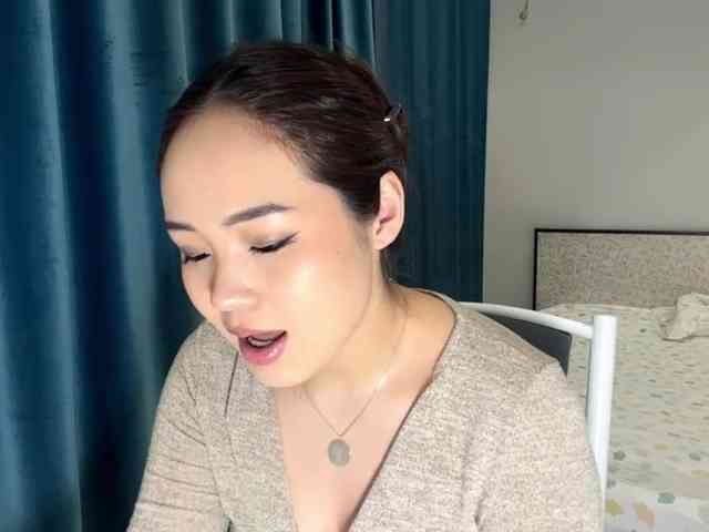 LatrishaAltigs webcam