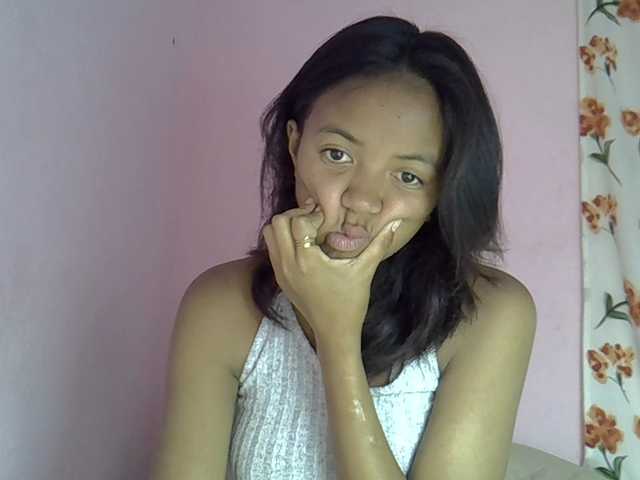 Nickylouama Live Cam on BongaCams