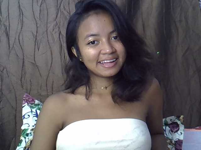 Nickylouama Live Cam on BongaCams