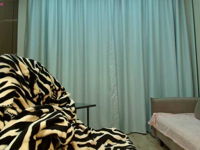 sweetmikasa's BongaCams show and profile