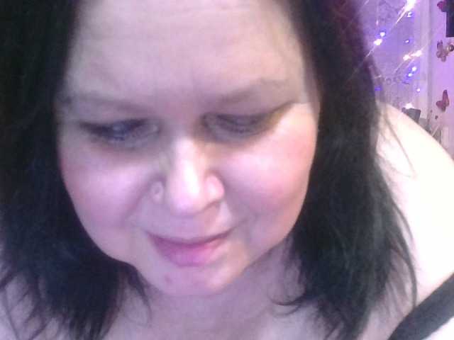 CharleeKendall's BongaCams show and profile