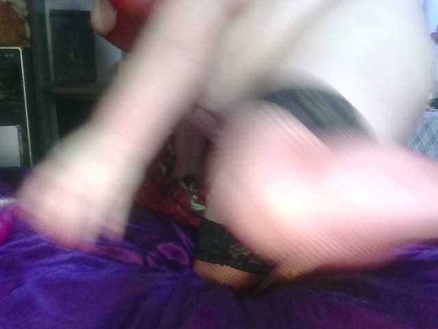 CharleeKendall's BongaCams show and profile