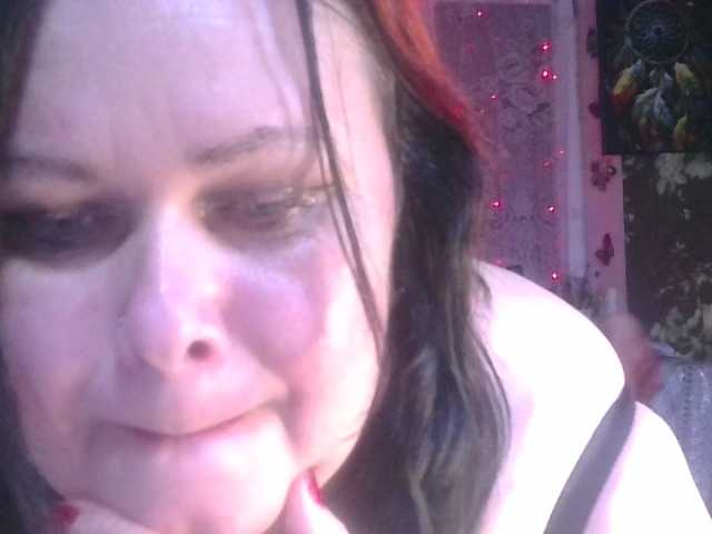 CharleeKendall's BongaCams show and profile