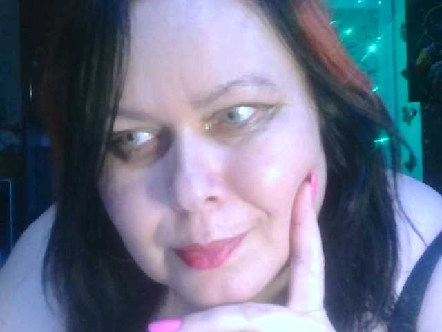 CharleeKendall's BongaCams show and profile