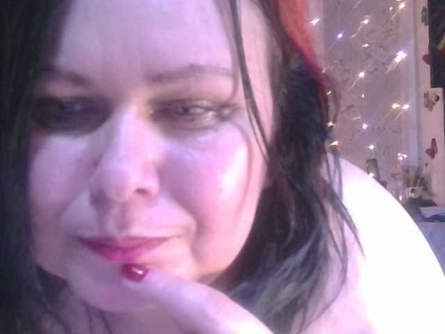 CharleeKendall's BongaCams show and profile