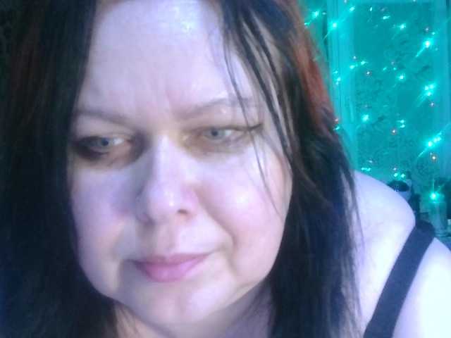 CharleeKendall's BongaCams show and profile